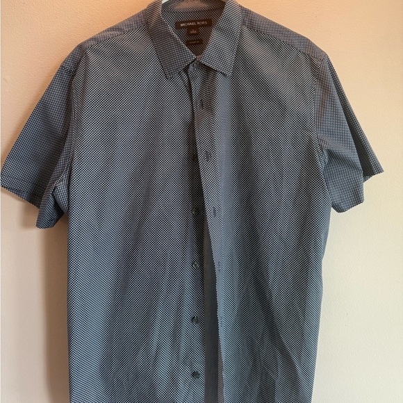 Men's Blue Short Sleeve Shirt - Picture 3 of 4